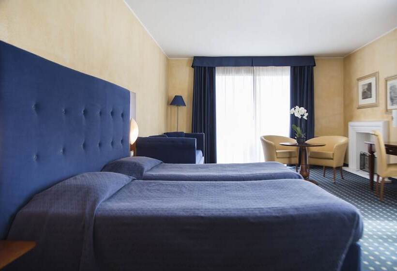 اتاق استاندارد چهار تخته, Villa Maria