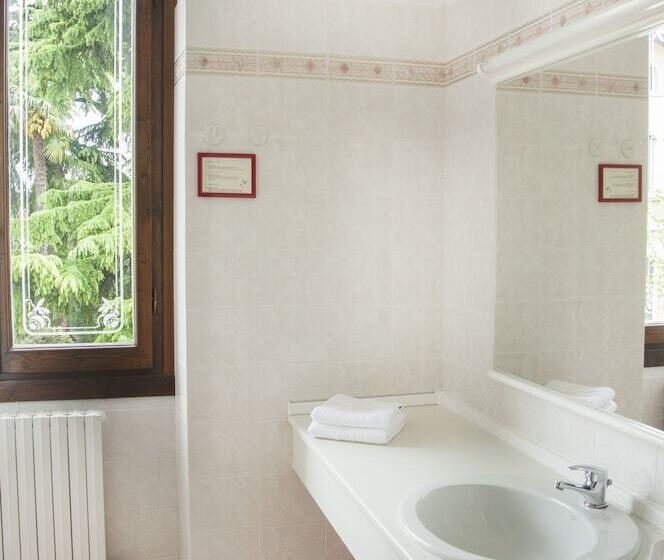 Standardzimmer mit Gartenblick, Villa Maria