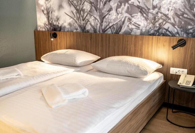 اتاق لوکس با چشم‌انداز دریا, Villa Rosetta