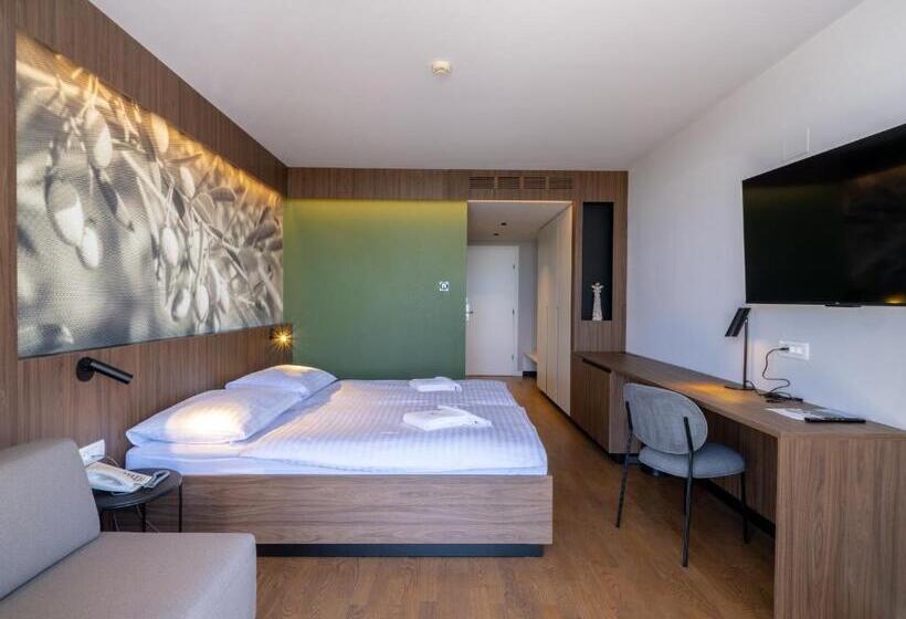 اتاق لوکس با چشم‌انداز دریا, Villa Rosetta