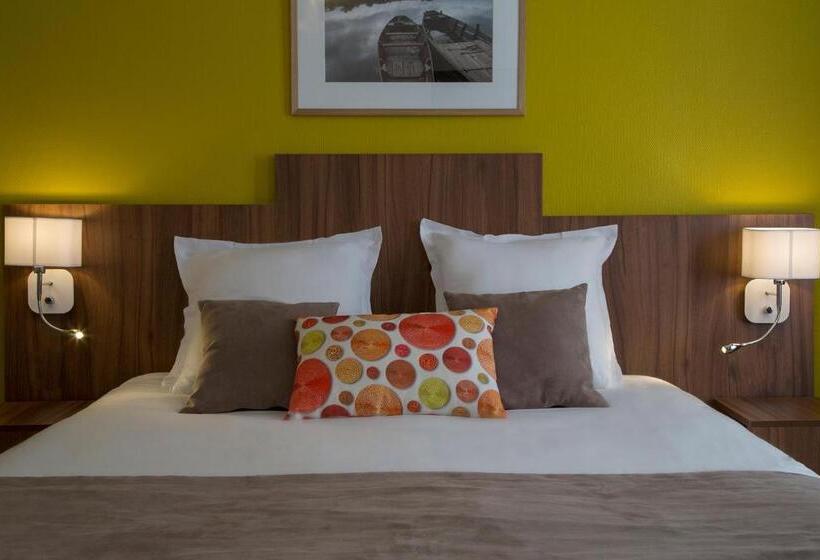 Номер Комфорт, Logis Hôtel Restaurant Chaptal, Amboise