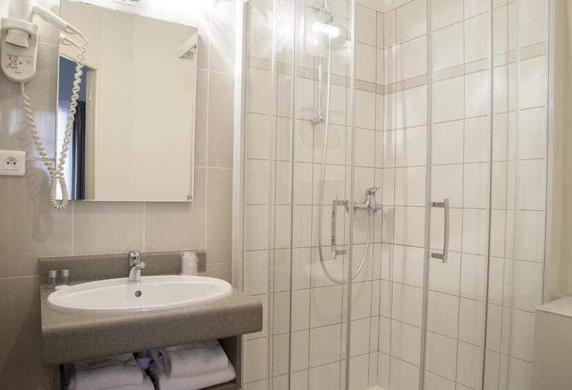 Номер Basic, Logis Hôtel Restaurant Chaptal, Amboise