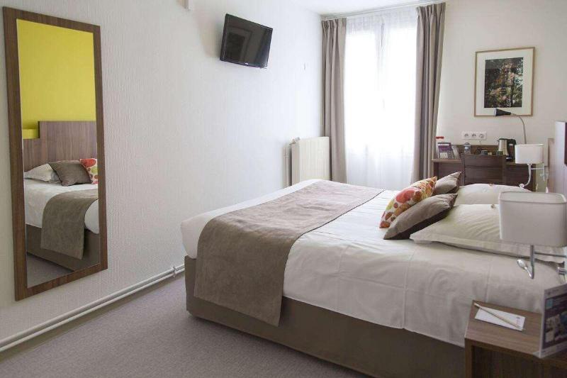 Номер Стандарт, Logis Hôtel Restaurant Chaptal, Amboise