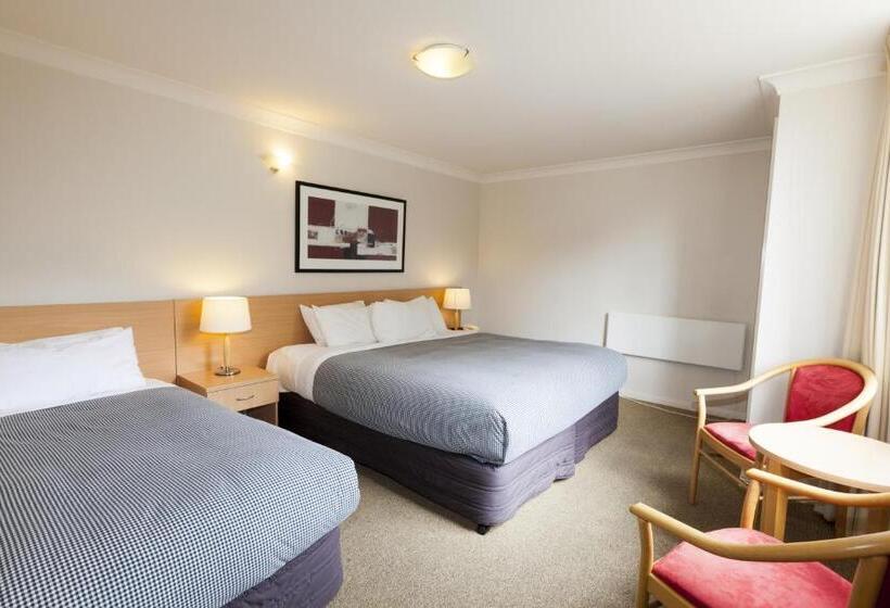 스탠다드 트리플 룸, The Denman Hotel In Thredbo