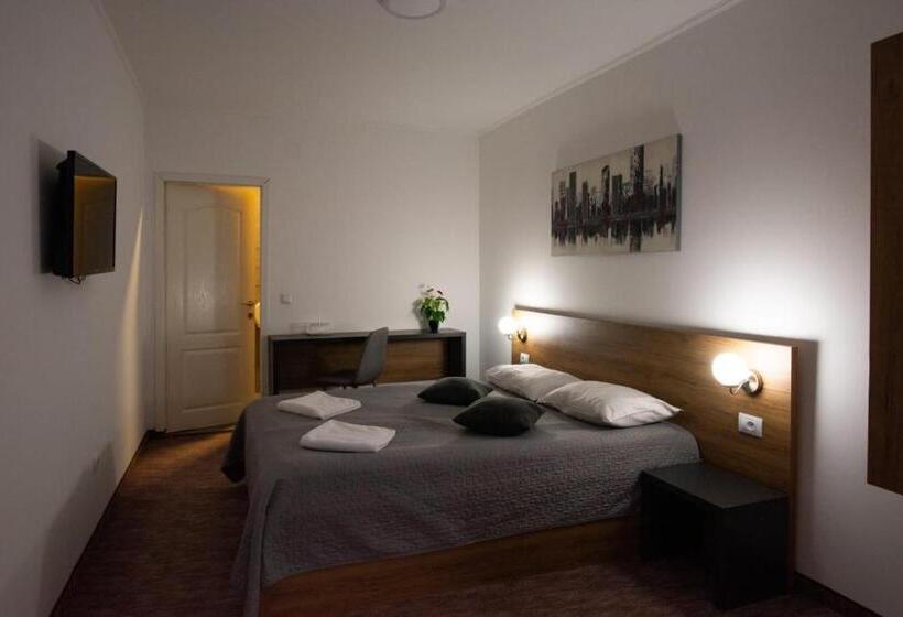 스탠다드 룸, Carnival City Hotel Oradea