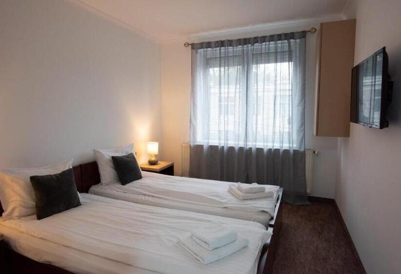 스탠다드 룸, Carnival City Hotel Oradea
