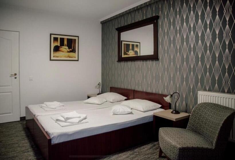 스탠다드 룸, Carnival City Hotel Oradea