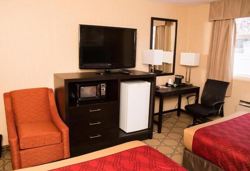 Номер Стандарт 2 Двуспальные Кровати, Econo Lodge
