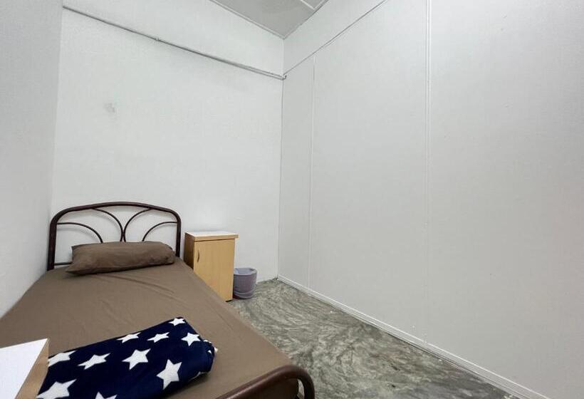 Номер Стандарт Индивидуальный Совместная Ванная, Jiaxin Dormitory   Puteri Wangsa 家馨旅舍