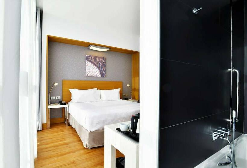 디럭스 룸, Hilton Garden Inn Milan North