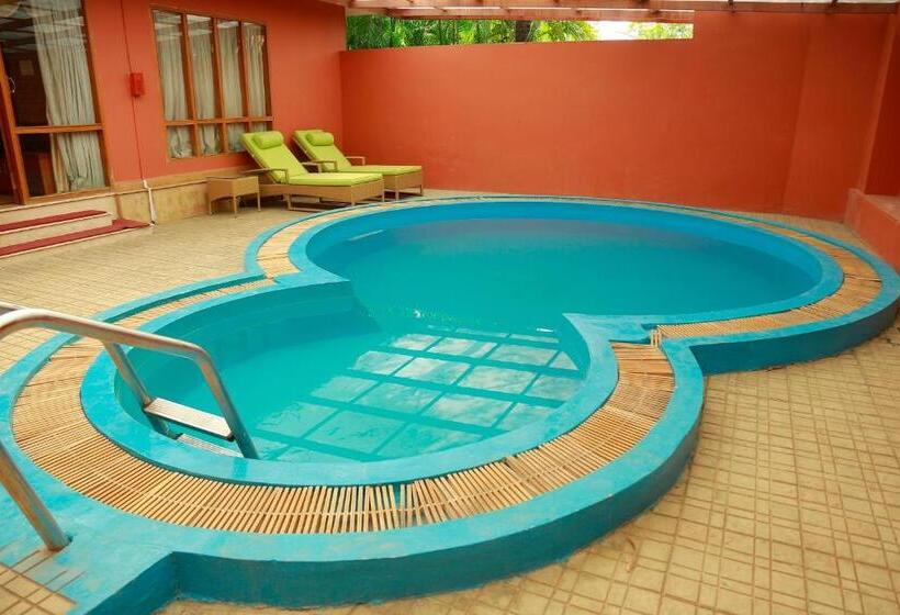 Suite with Pool, Saj Earth Resort & Convention Center , Kochi