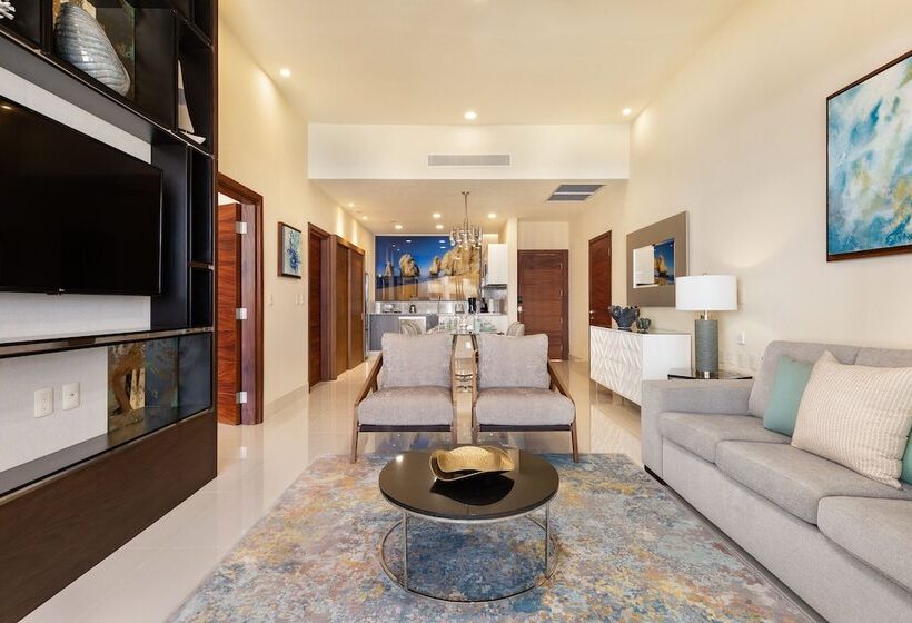 套房带泳池景, Villa La Valencia Beach Resort & Spa Los Cabos