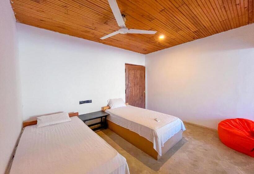 Habitación Cuádruple Estándar, Agastyā