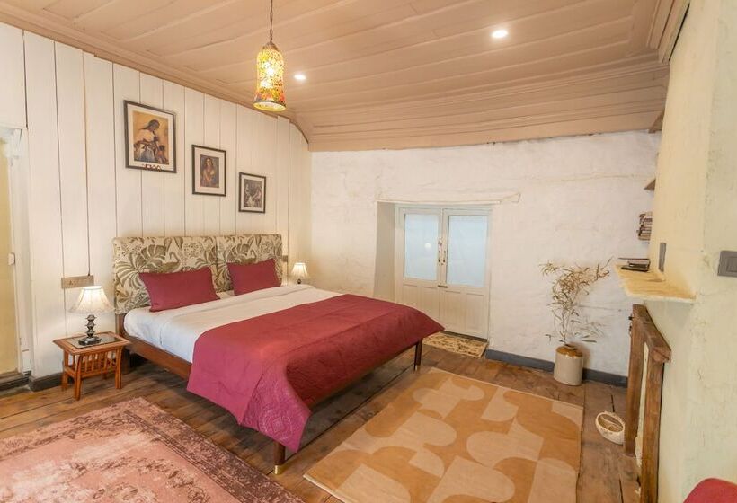 Номер Стандарт, Seclude Shimla, Taraview