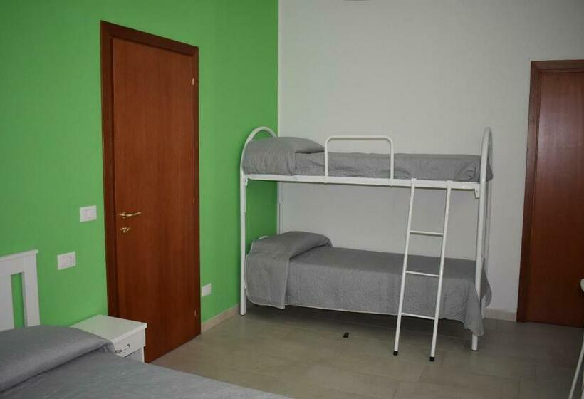 Четырехместный Номер Стандарт, B&b Da Zio Peppe