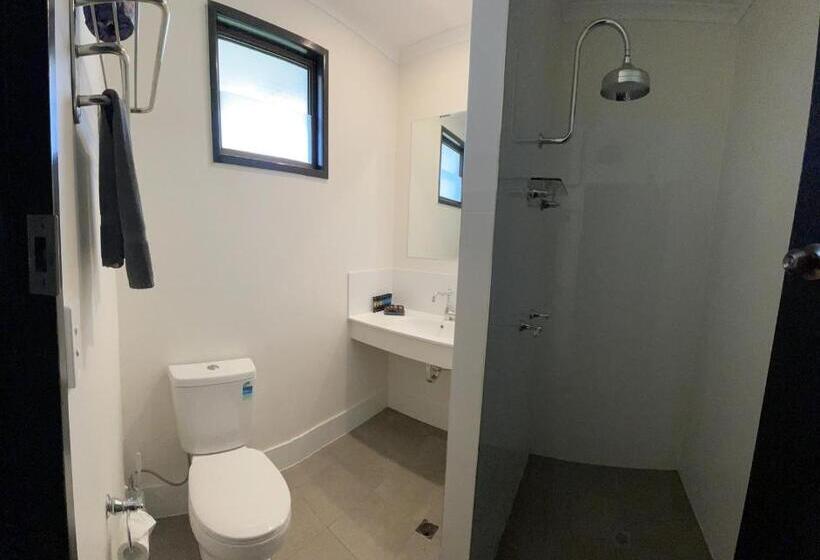 디럭스 룸, Albert Park Motor Inn King Beds Pool Shaded Parking