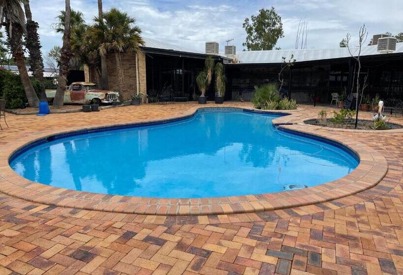 디럭스 룸, Albert Park Motor Inn King Beds Pool Shaded Parking
