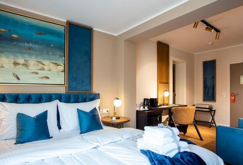 Номер Superior, Delphi Hotel & Restaurant