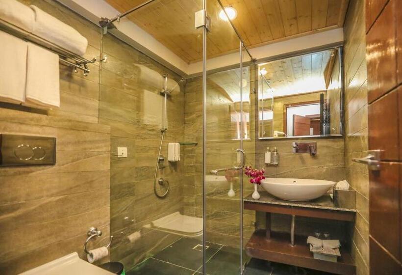 디럭스 스위트, Regenta Resort Exotica Dharamshala On Hilltop