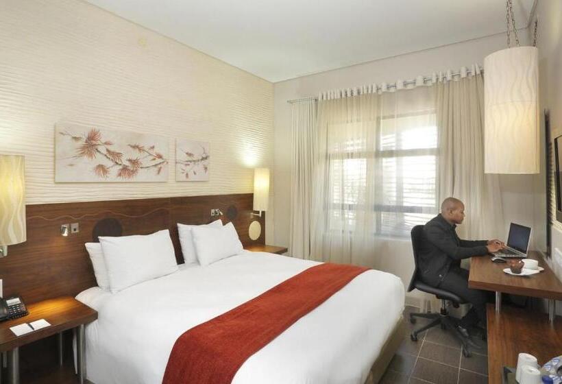 Номер Стандарт, Peermont Metcourt At Umfolozi Empangeni