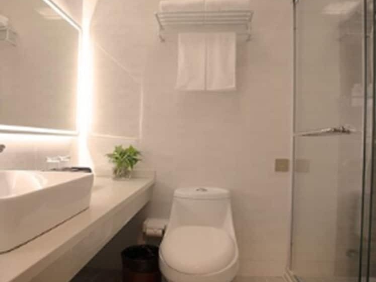 패밀리 룸, Shanghai Joyful Star Hotel Free Shuttle Bus To Pudong Airport And Disney