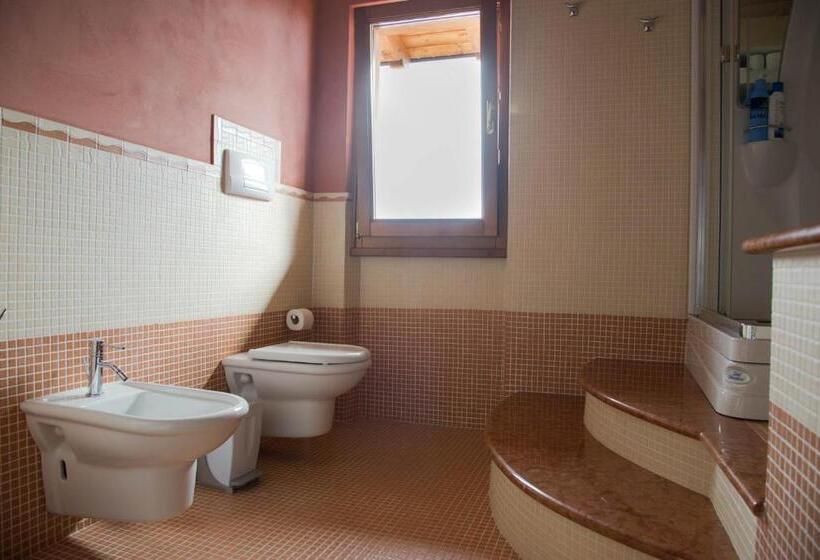 اتاق خانوادگی, Guesthouse Villa Tamas