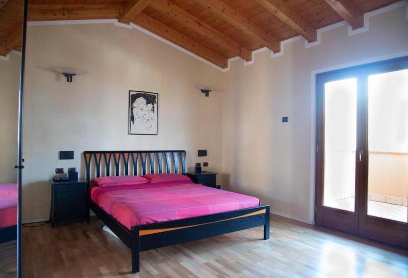 اتاق خانوادگی, Guesthouse Villa Tamas