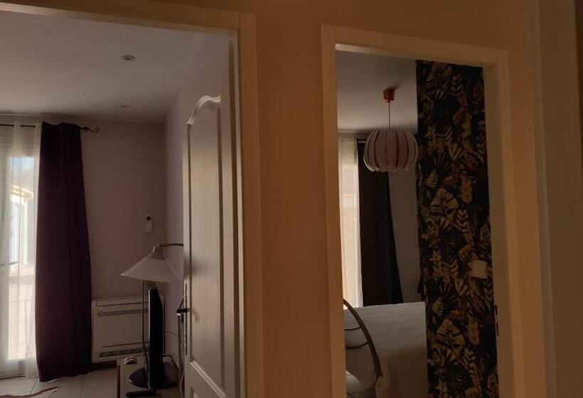 Номер Deluxe, Chambres D Hãƒæ’ã‚â´tes Dans Authentique Mas Avec Piscine En Provence