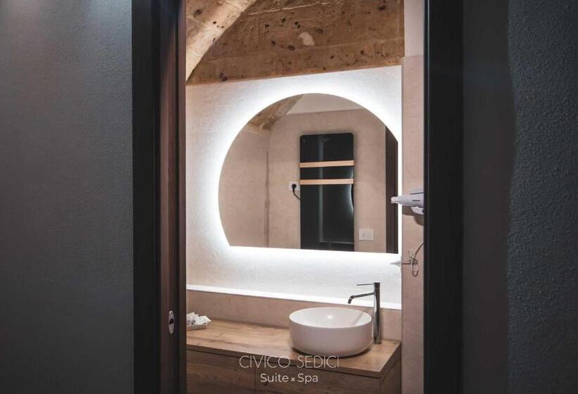 Люкс Повышенной Комфортности, Civico Sedici Suite & Spa