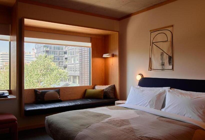 חדר סופריור עם מיטת קינג, Ace Hotel Toronto