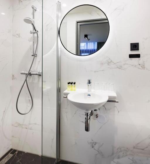 غرفة قياسية حمام مشترك, Ciao Papa Hotel Amsterdam Central Station