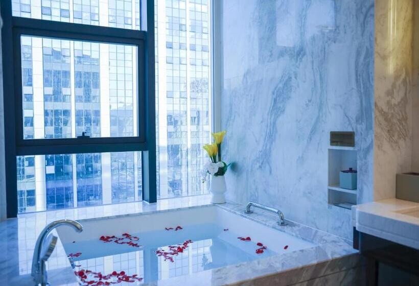 Номер Deluxe Кровать Кинг, Wyndham Grand Tongren Downtown