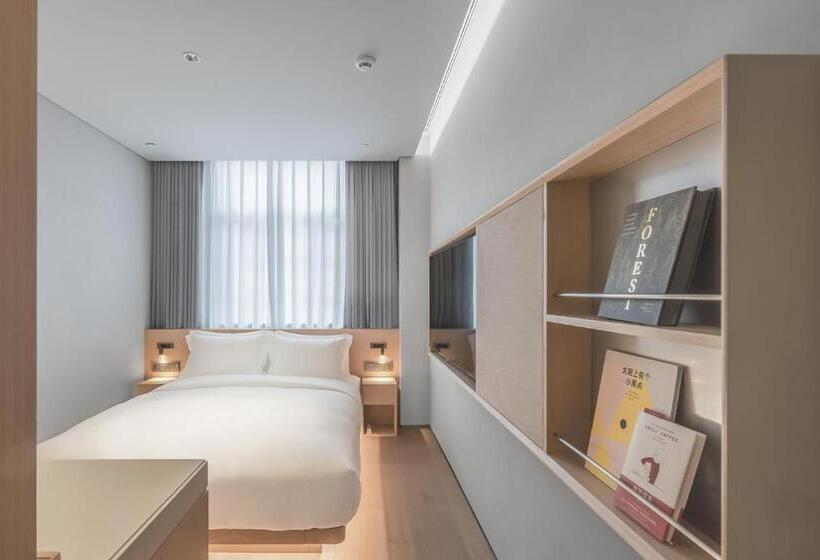 Номер Стандарт, Andi Townscape Wuhan