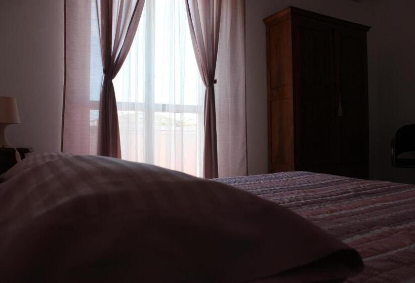 Номер Deluxe, Odeon Rooms