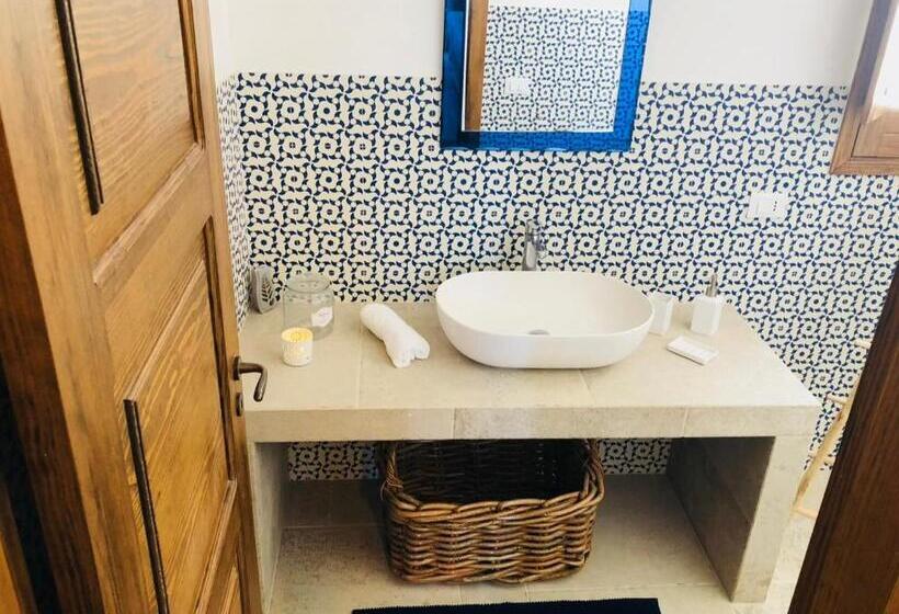 اتاق سوپریور, Masseria I Raffi B&b