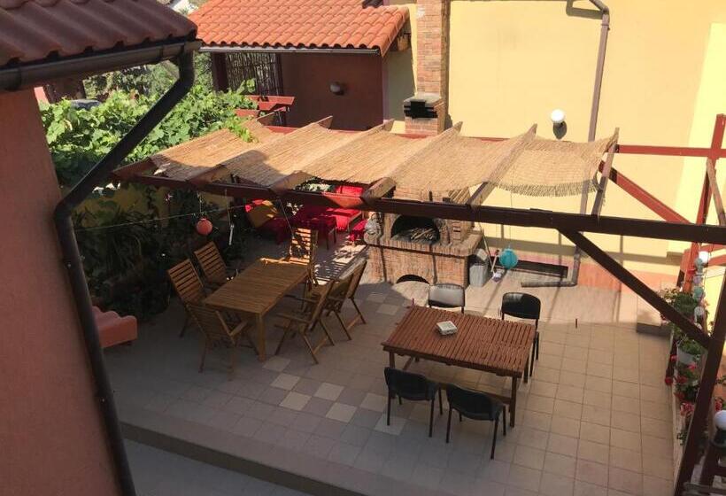 استودیو استاندارد با تراس, Villa Cristina