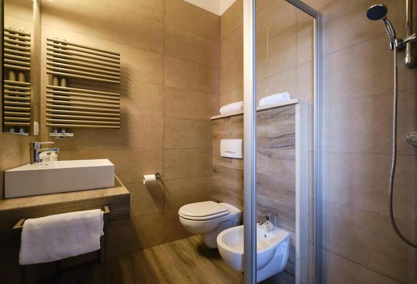 استودیوی استاندارد, Villaggio Turistico Lugana Marina