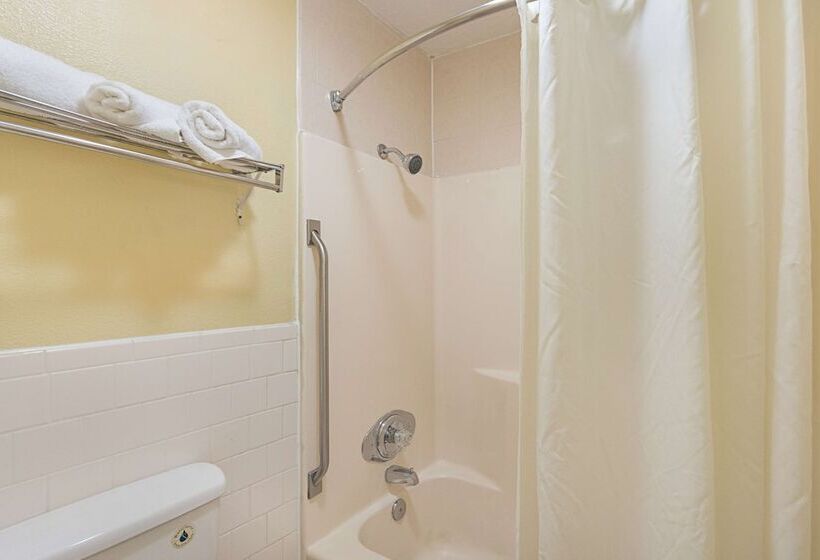 Номер Deluxe, Motel 6livingston, Tx