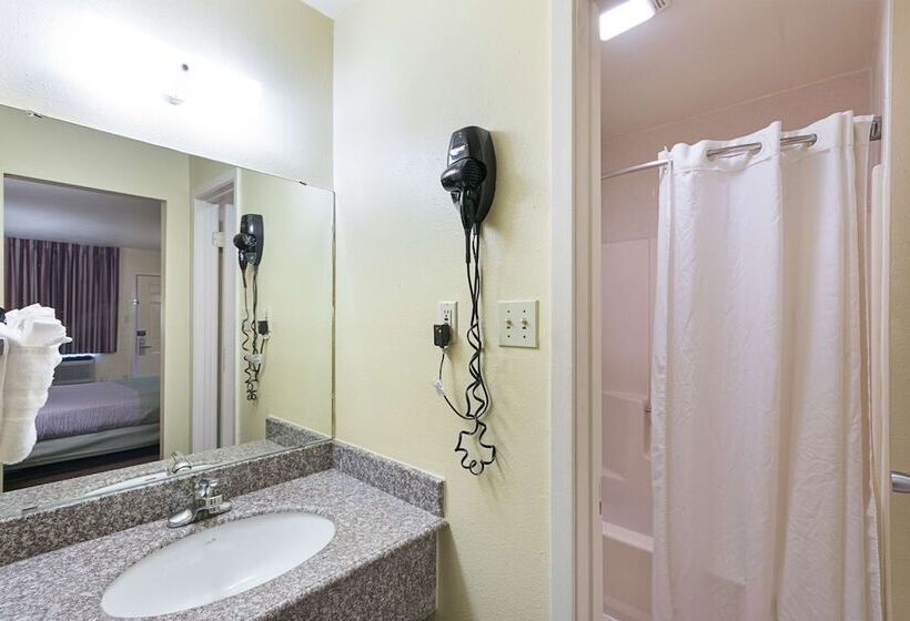 Номер Deluxe, Motel 6livingston, Tx