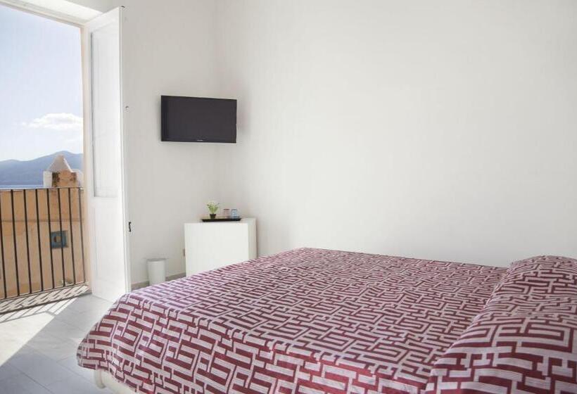 اتاق لوکس با چشم‌انداز دریا, B&b La Palma