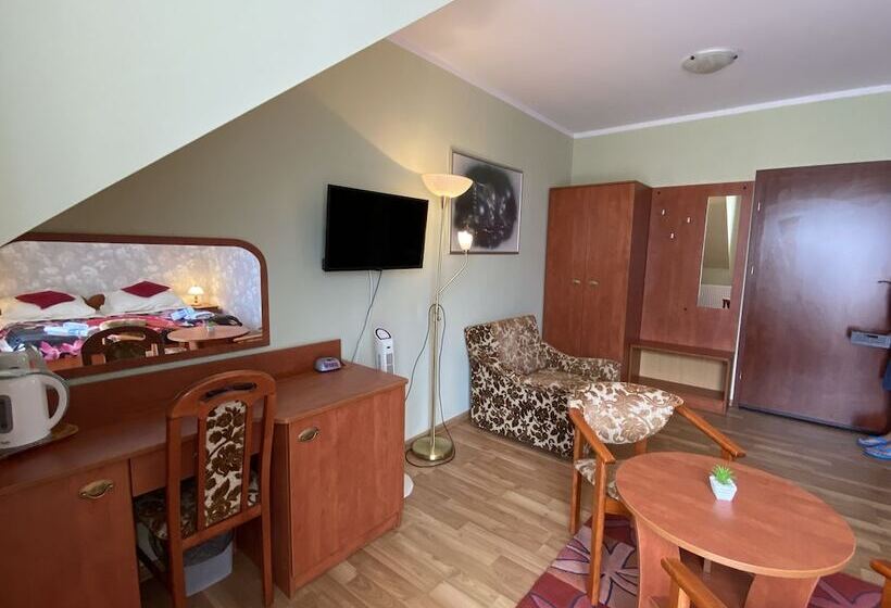 Standard Room with Balcony Side Sea View, Willa Kliper