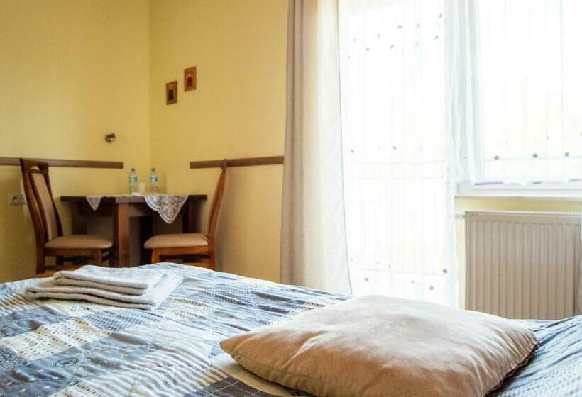 Quarto Estandar Individual, Willa Bliska