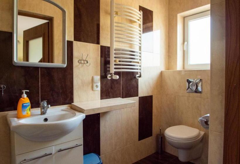 Quarto Estandar Individual, Willa Bliska