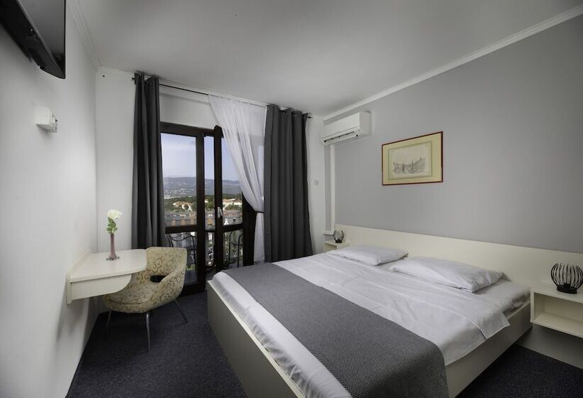 Номер Стандарт, Meliores Rooms & Restaurant