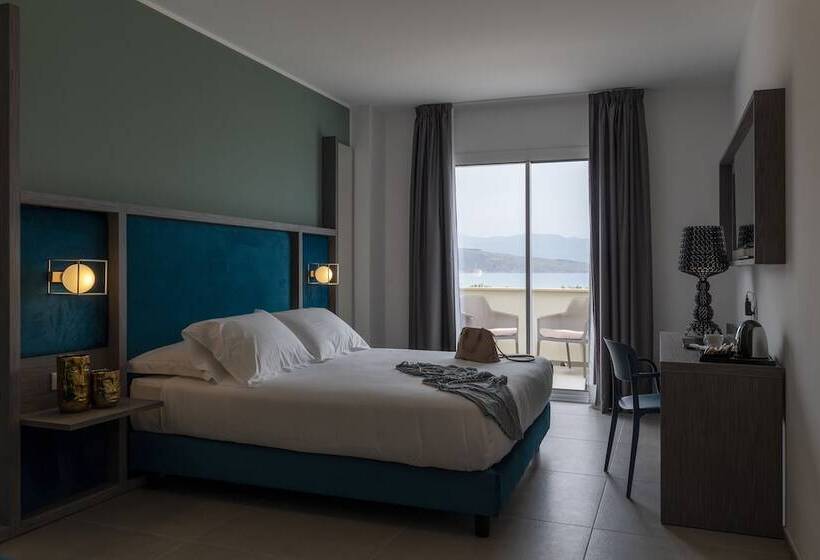 Номер Комфорт Вид на Море, Resort La Battigia Beach & Spa