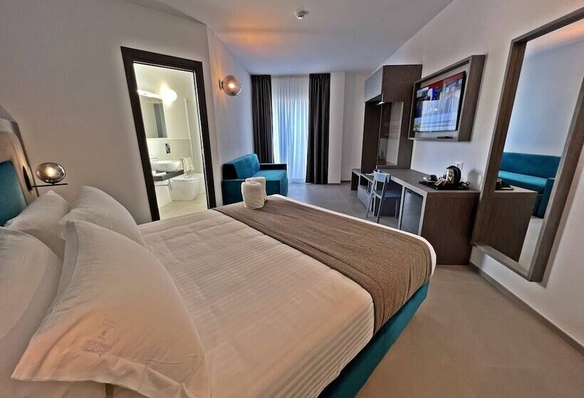 Трехместный Номер Deluxe Вид на Море, Resort La Battigia Beach & Spa