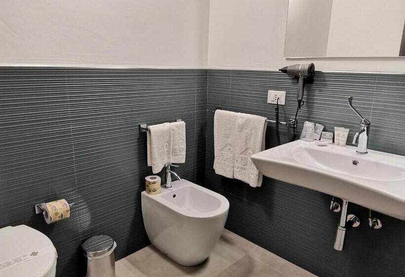 Трехместный Номер Стандарт Вид на Сад, Resort La Battigia Beach & Spa