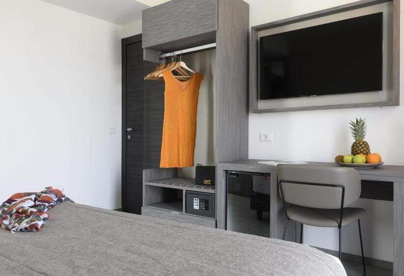 Номер Комфорт Вид на Море, Resort La Battigia Beach & Spa