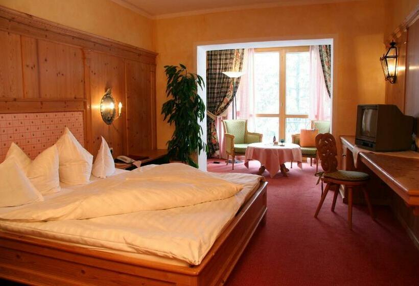 Номер Стандарт, Das Traditionshotel Schwarzer Adler