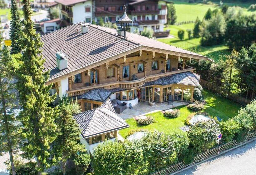 Номер Стандарт с Балконом, Tirolerhof 4 Sterne Superior